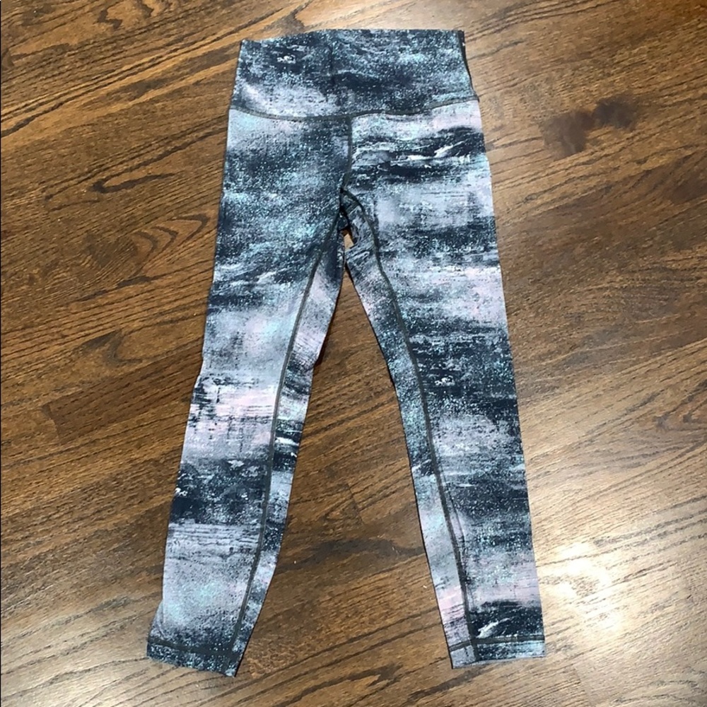 New lululemon wunder under Capri size 6
